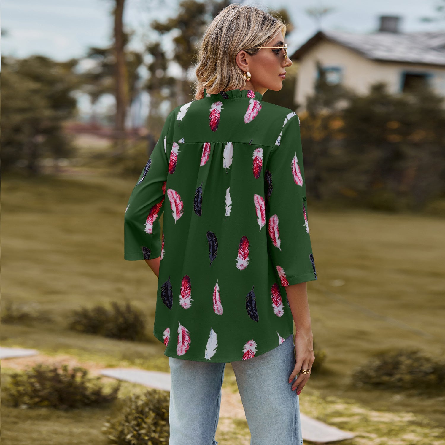 V-neck Feather Print Loose Fit Seven Sleeve Blouse