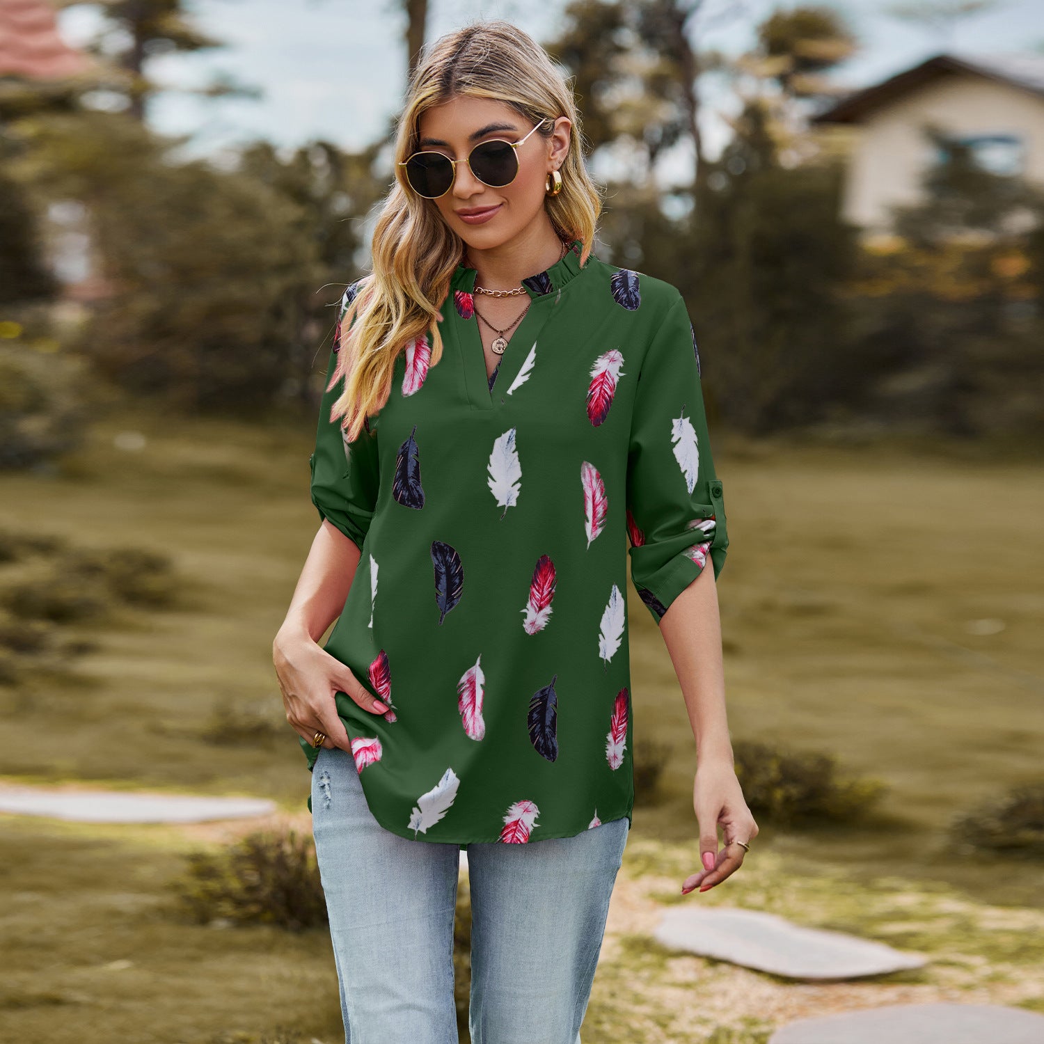 V-neck Feather Print Loose Fit Seven Sleeve Blouse