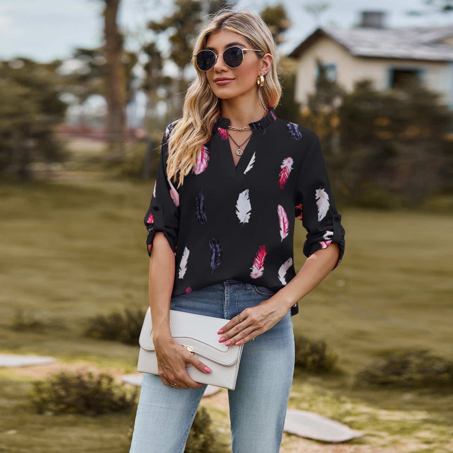 V-neck Feather Print Loose Fit Seven Sleeve Blouse