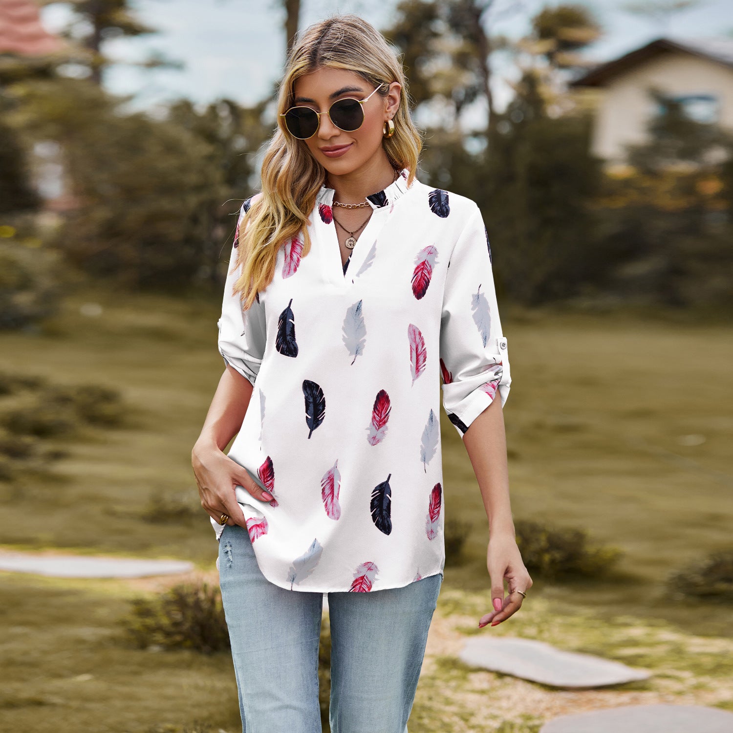 V-neck Feather Print Loose Fit Seven Sleeve Blouse