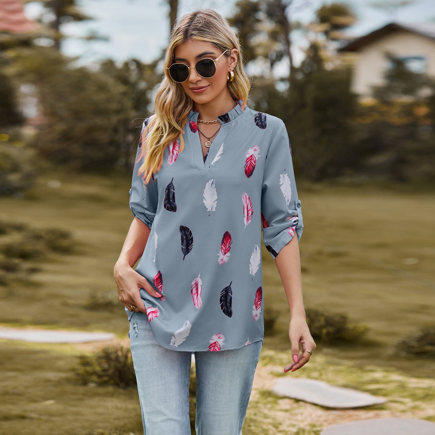 V-neck Feather Print Loose Fit Seven Sleeve Blouse