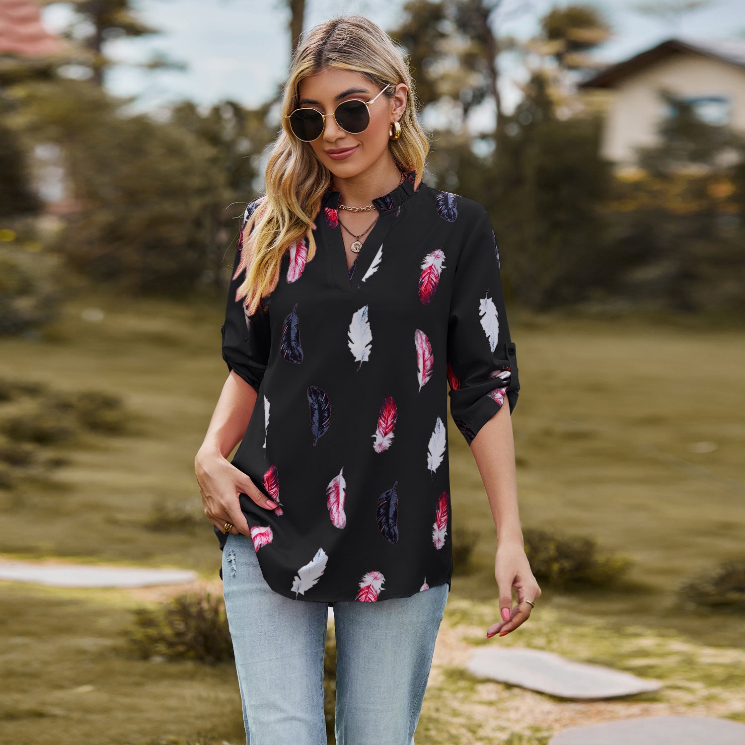 V-neck Feather Print Loose Fit Seven Sleeve Blouse