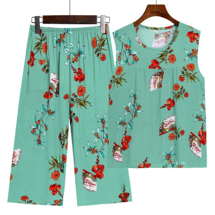 Summer Sleeveless Vest and Capri Pajama Set