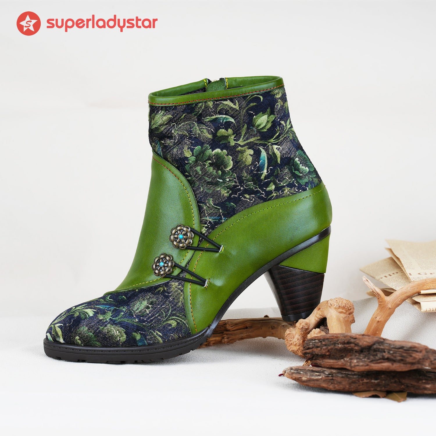Bottes de cheville de floraison en cuir à la main