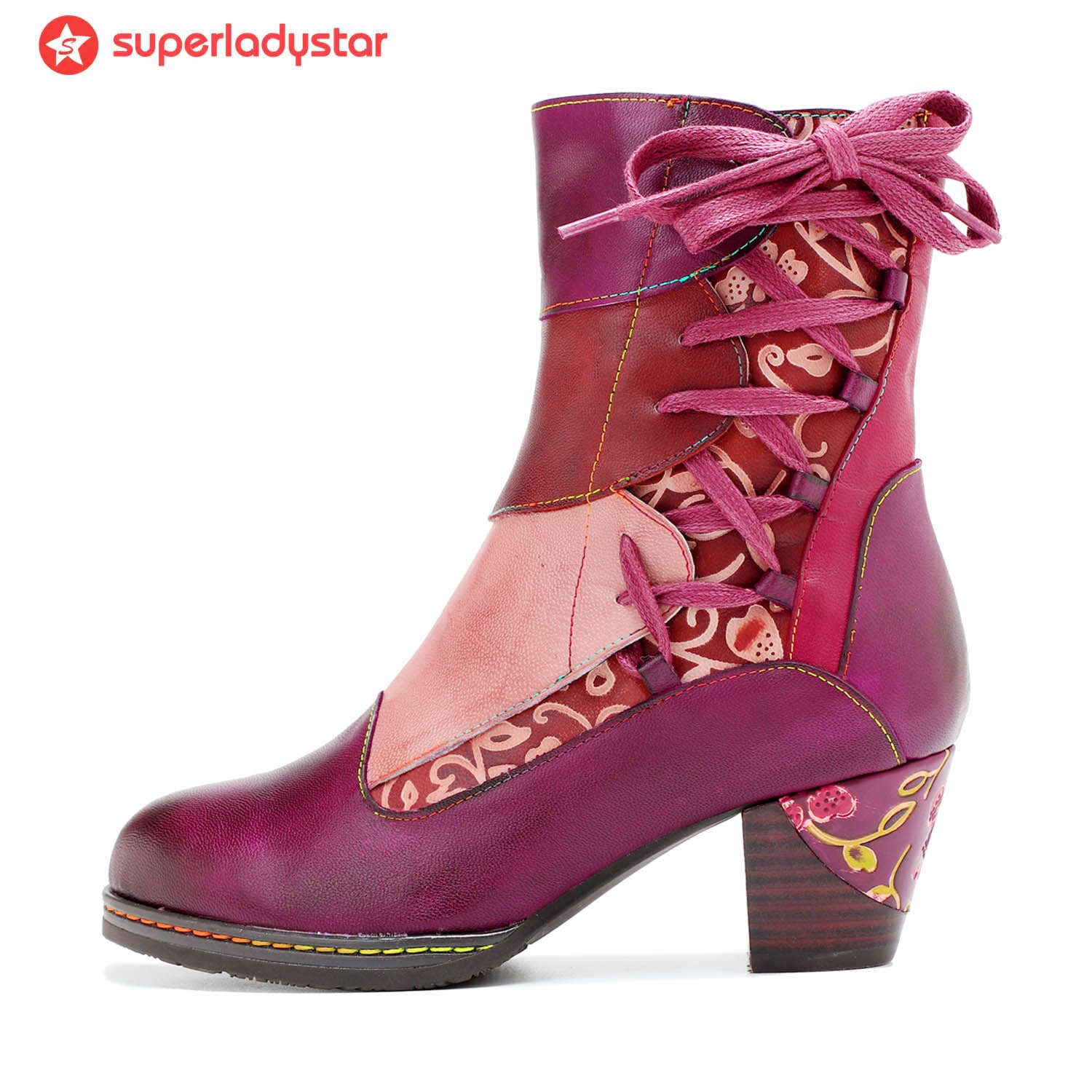 Botas de tornozelo ajustáveis em couro