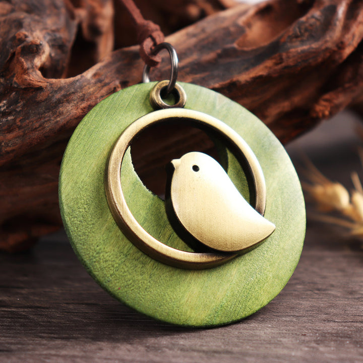 Metal Bird Shape Round Wood Pendant Necklace