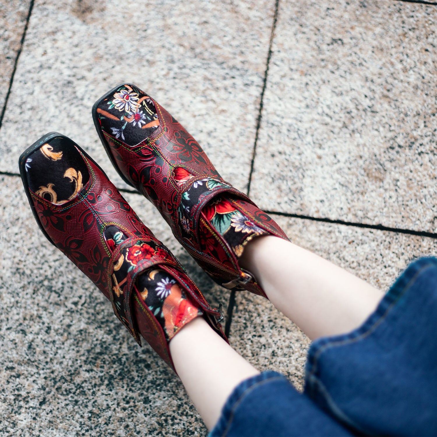 Botas de couro estampadas florais vintage