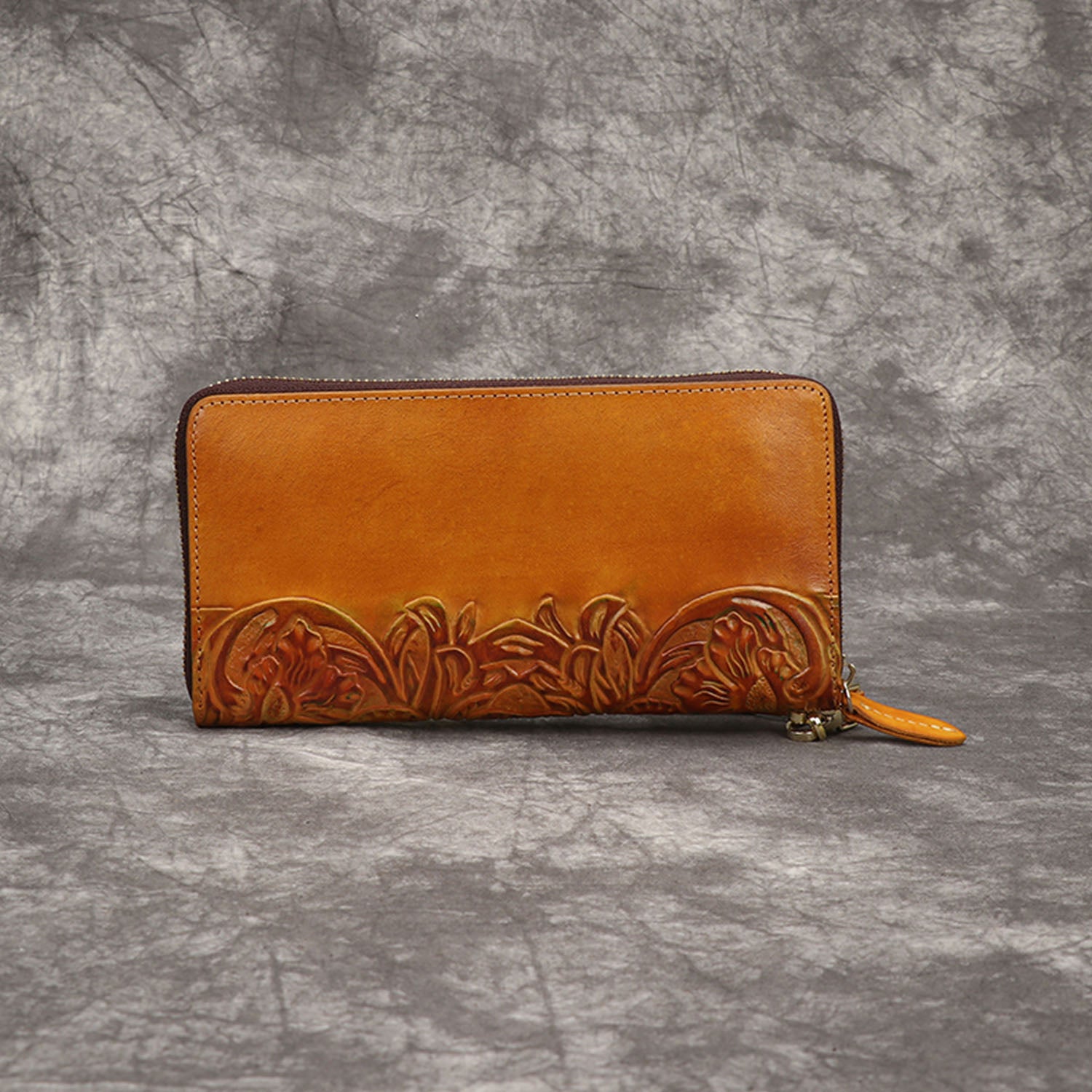 Retro Embossing Handmade Fish Pattern Wallet