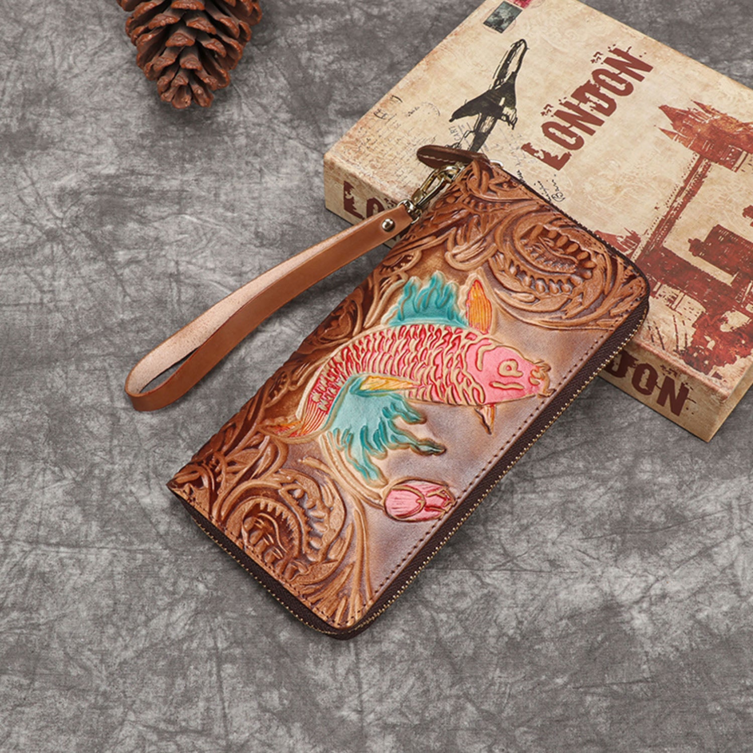 Retro Embossing Handmade Fish Pattern Wallet