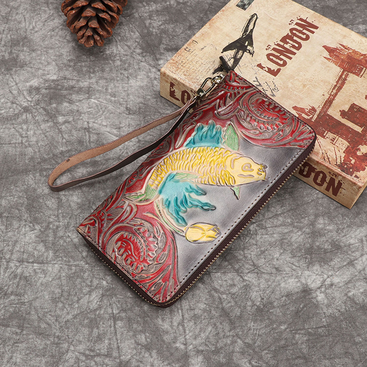 Retro Embossing Handmade Fish Pattern Wallet
