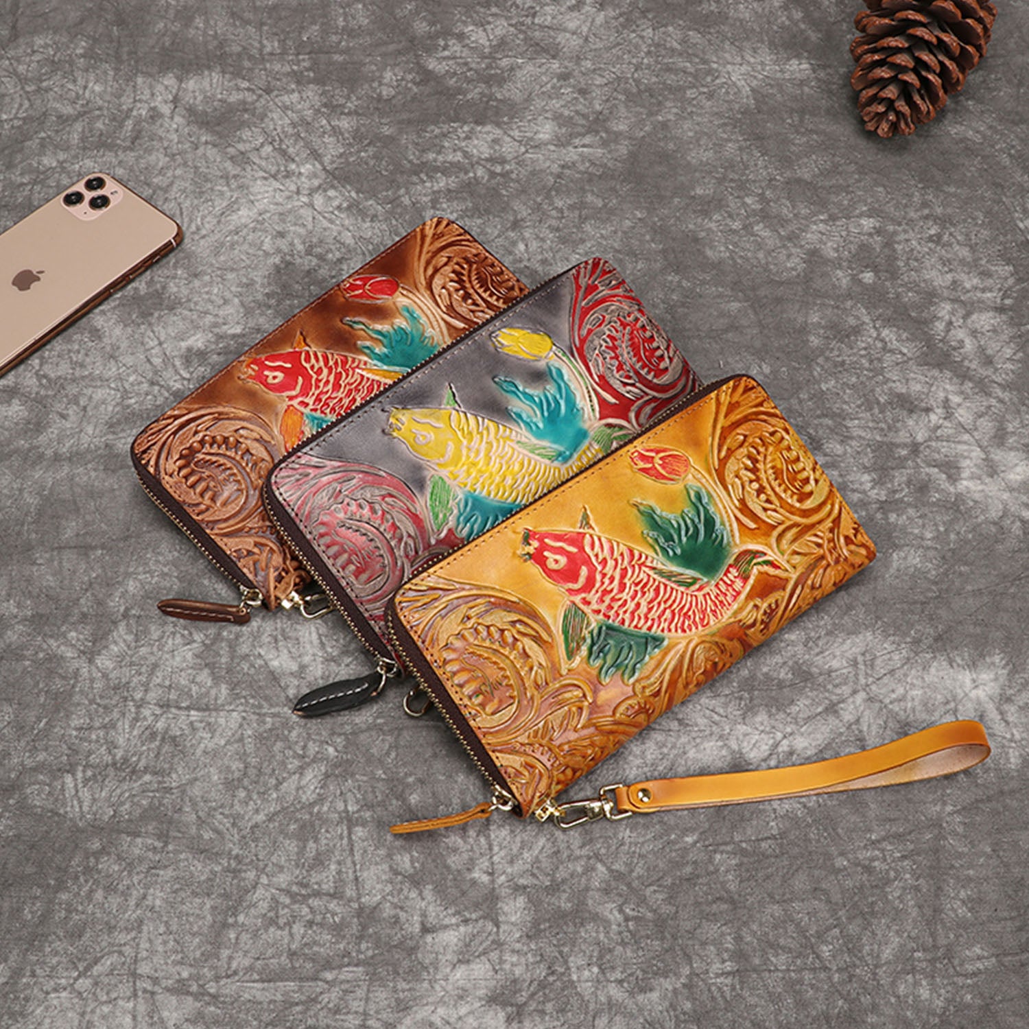 Retro Embossing Handmade Fish Pattern Wallet