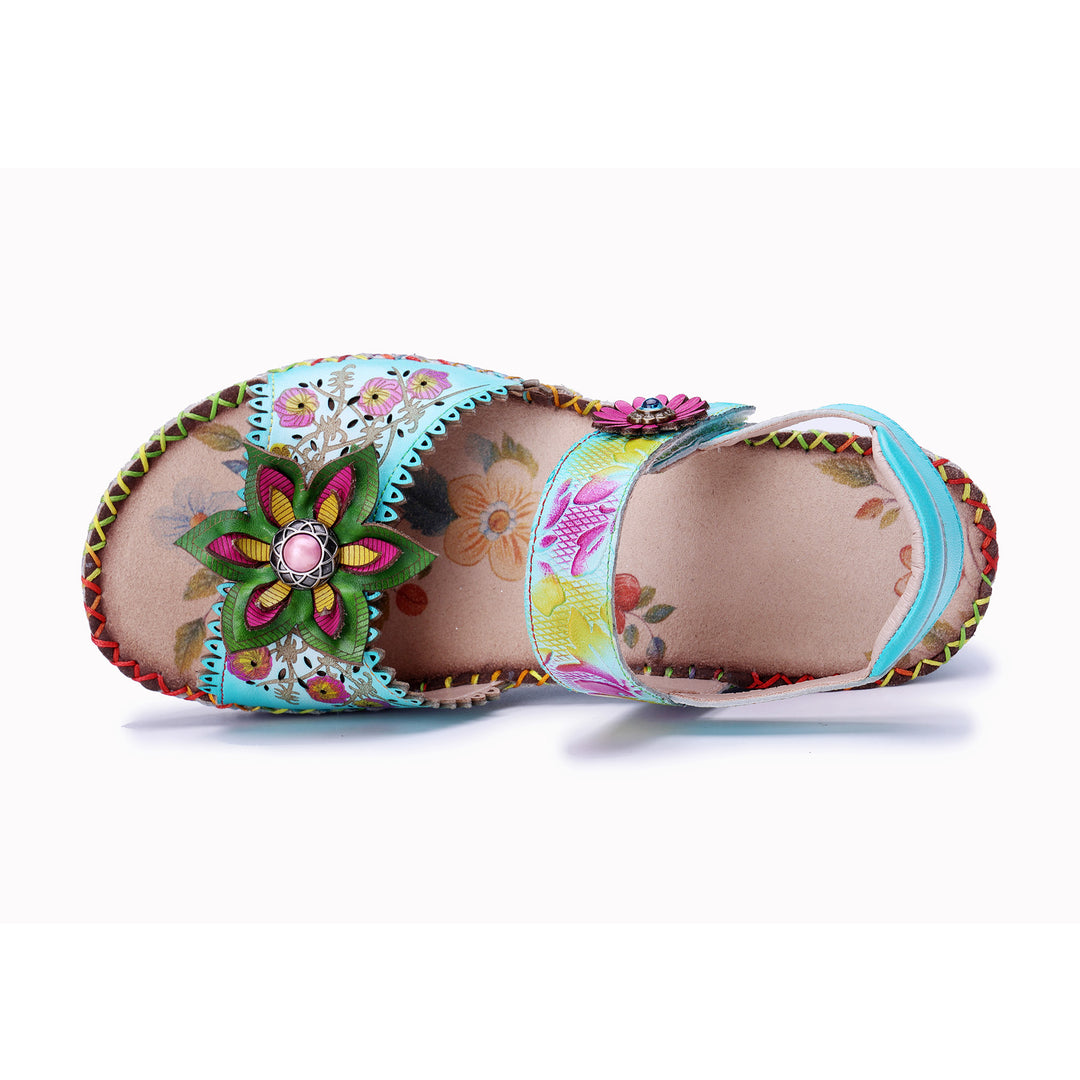 Handgefertigte türkisfarbene florale Keilsandalen