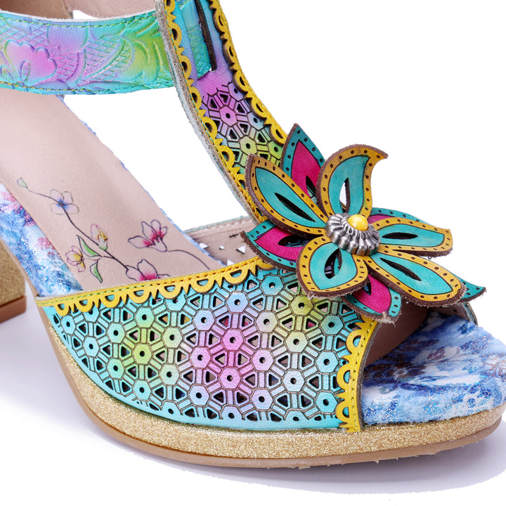 Mehrfarbige T-Riemen-Sandalen mit Blumenmuster