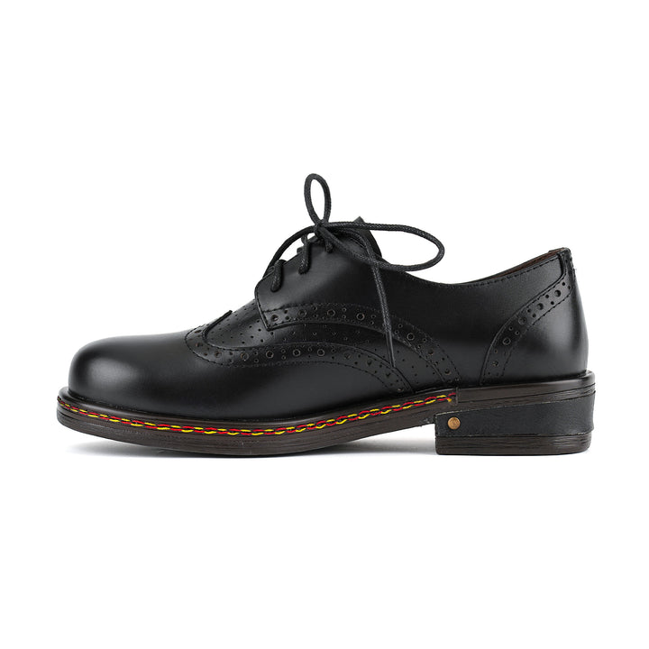 Klassische Brogue-Schnürschuhe aus Leder