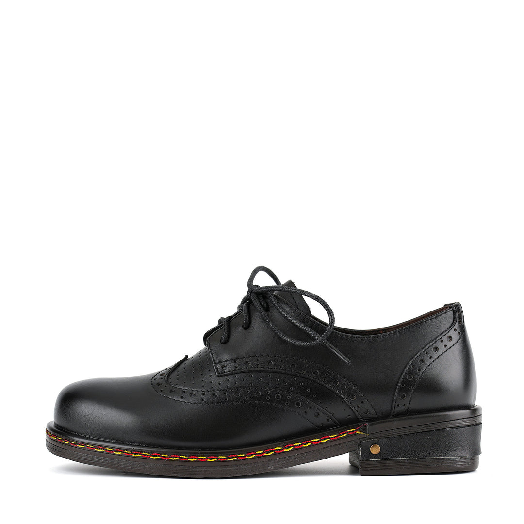 Klassische Brogue-Schnürschuhe aus Leder