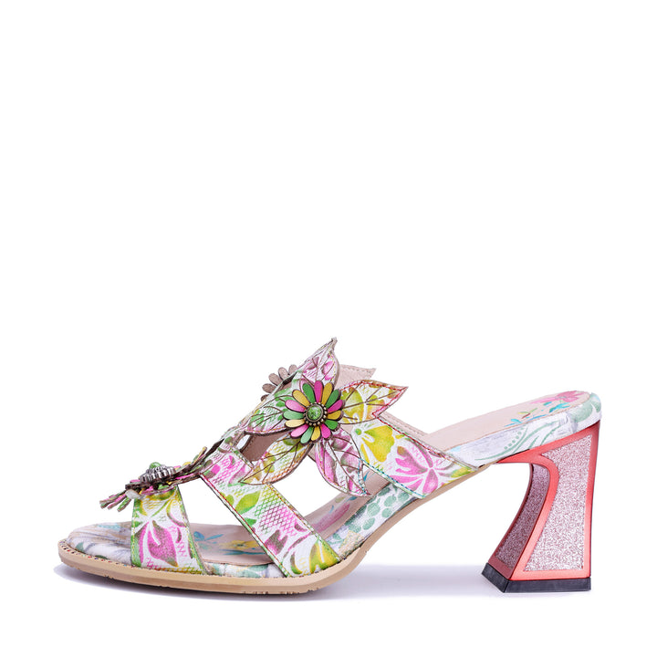 Sandalias vibrantes con abertura floral en 3D