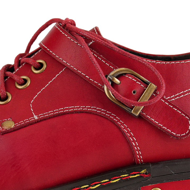 Purpurrote klassische Oxford-Flachschuhe