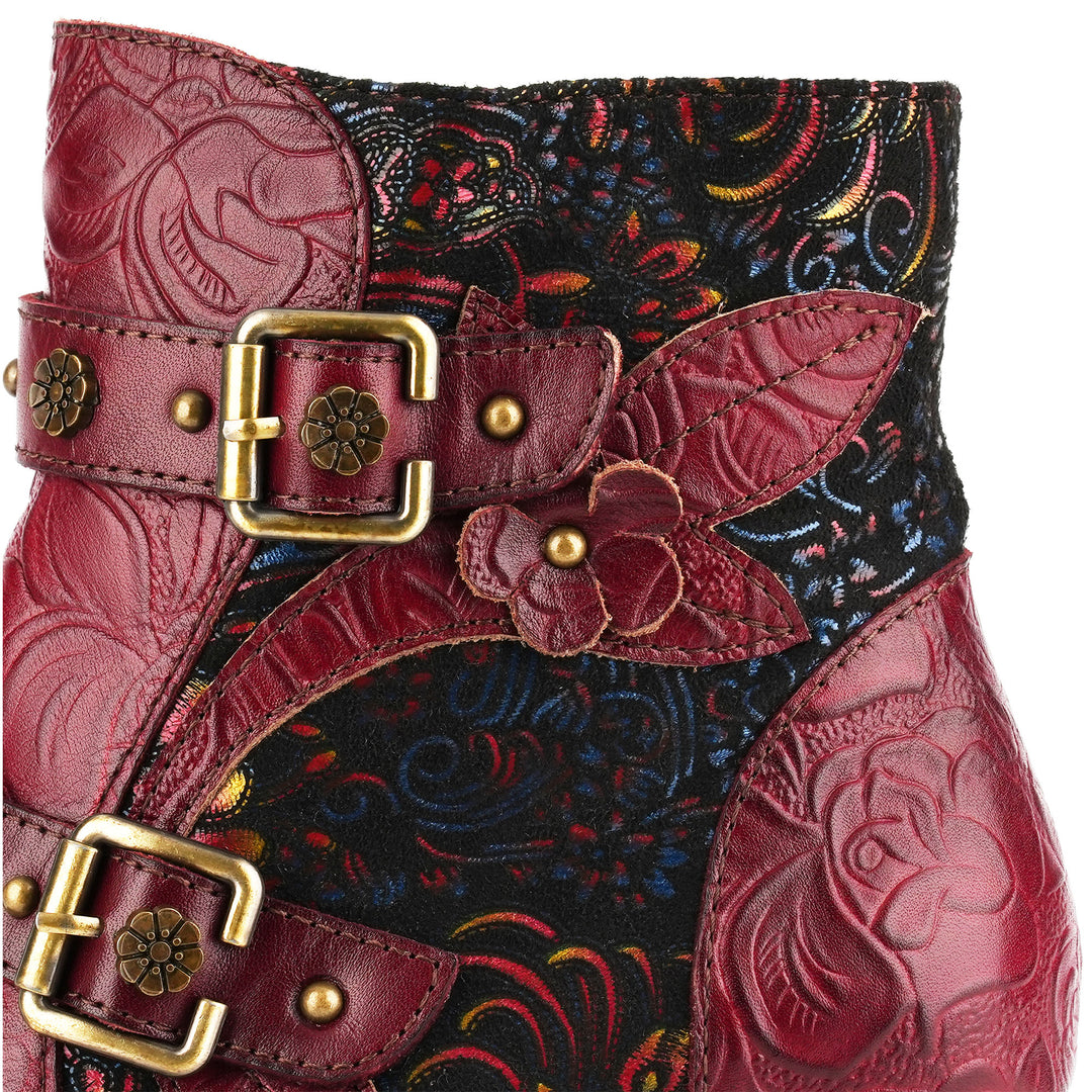 Vintage-Stiefeletten aus Leder mit kunstvoller Blumenprägung