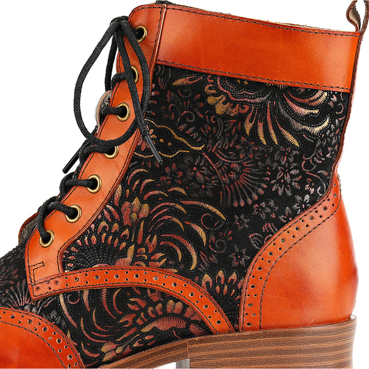 Botins florais com cadarço laranja queimado