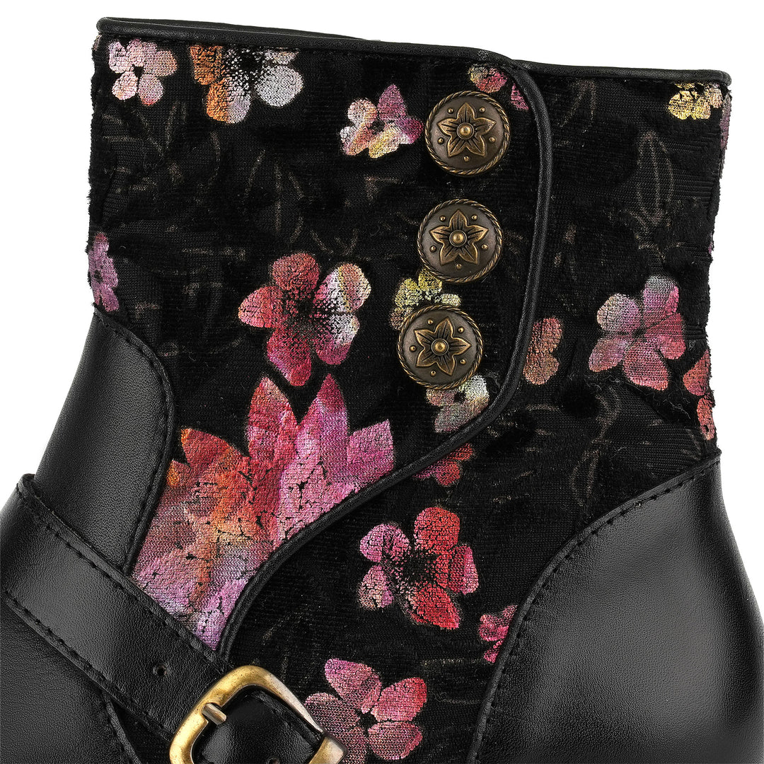 Botines negros con detalles de terciopelo floral hechos a mano