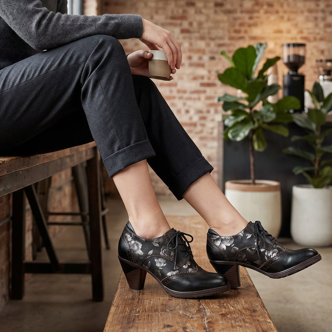 Vintage Heritage Lace-Up Pumps