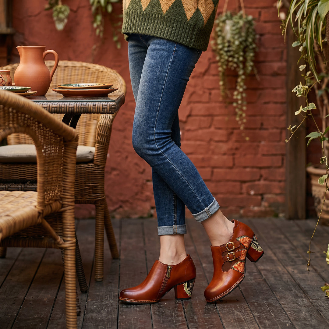 Retro Pattern Leather Zipper Pumps