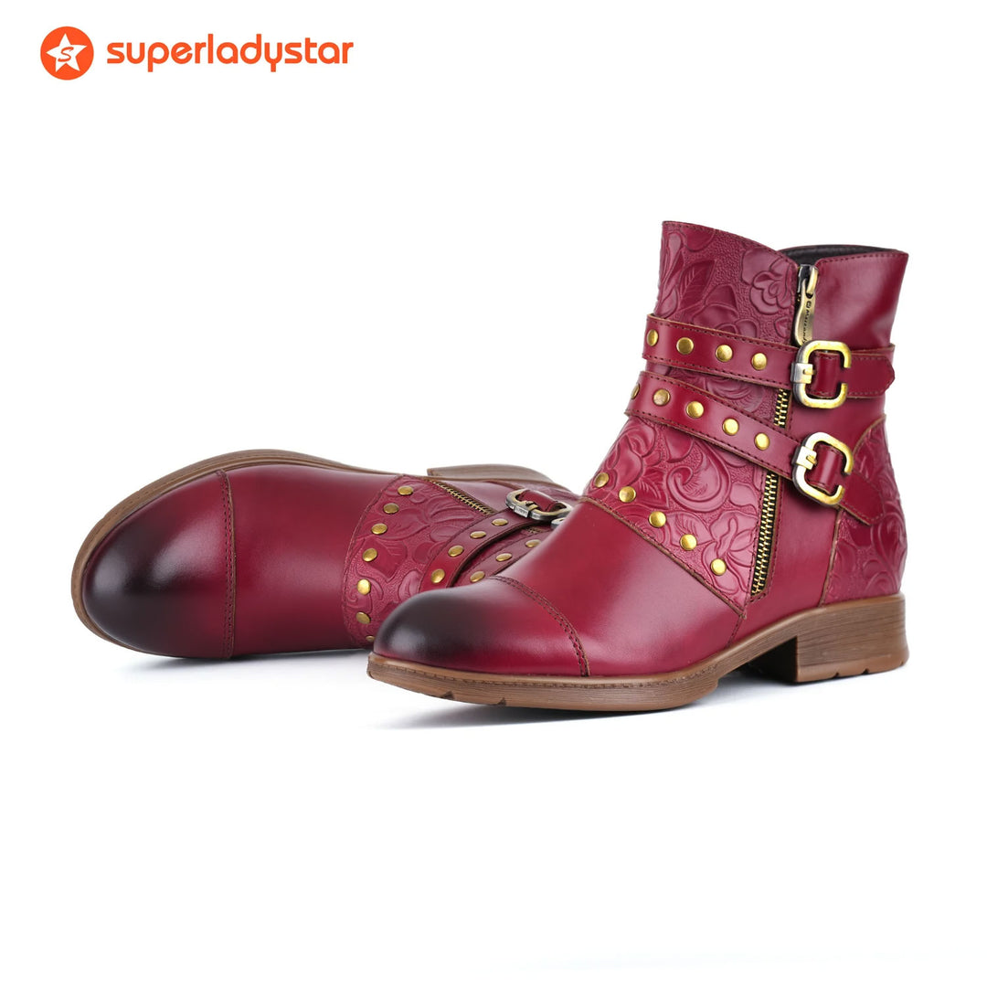 Stivali caviglie con fibbia in rilievo