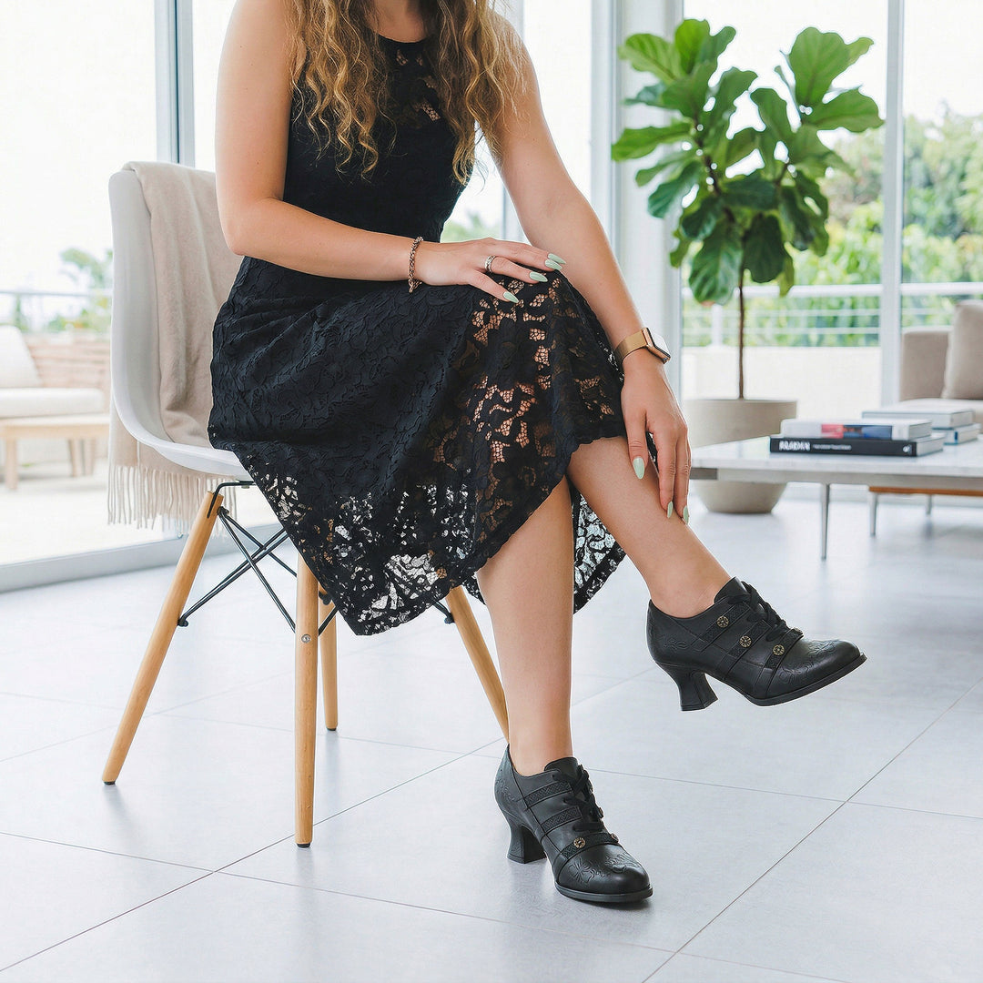 Vintage Boho Lace-Up Pumps