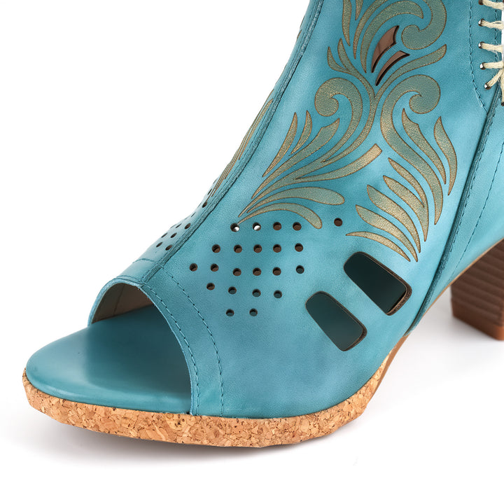 Türkisfarbene Sandalen mit offenem Zehenbereich und Ausschnitten