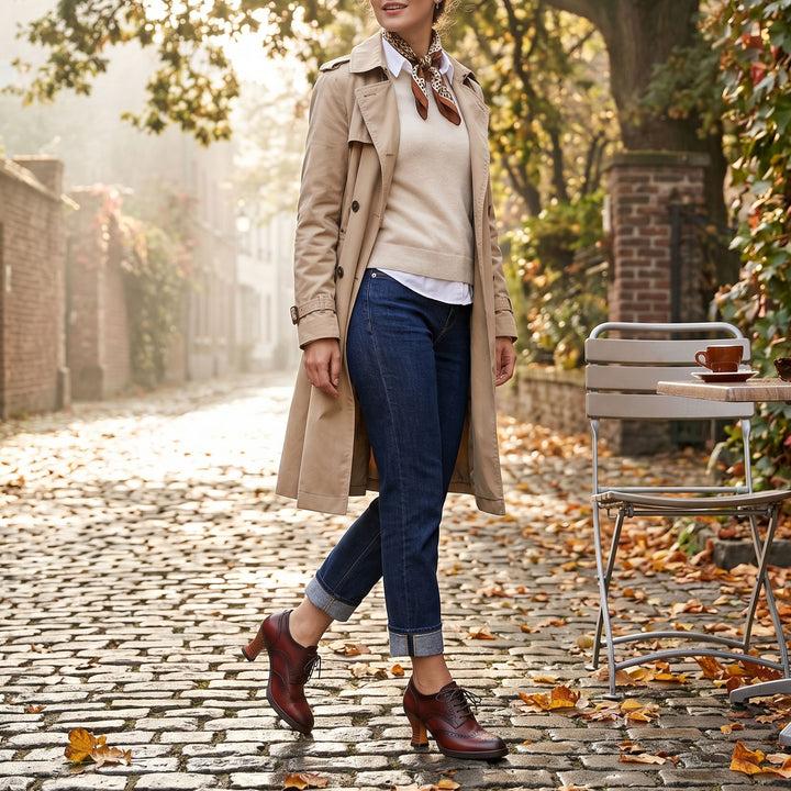 Vintage Oxford-Style Lace-Up Leather Pumps