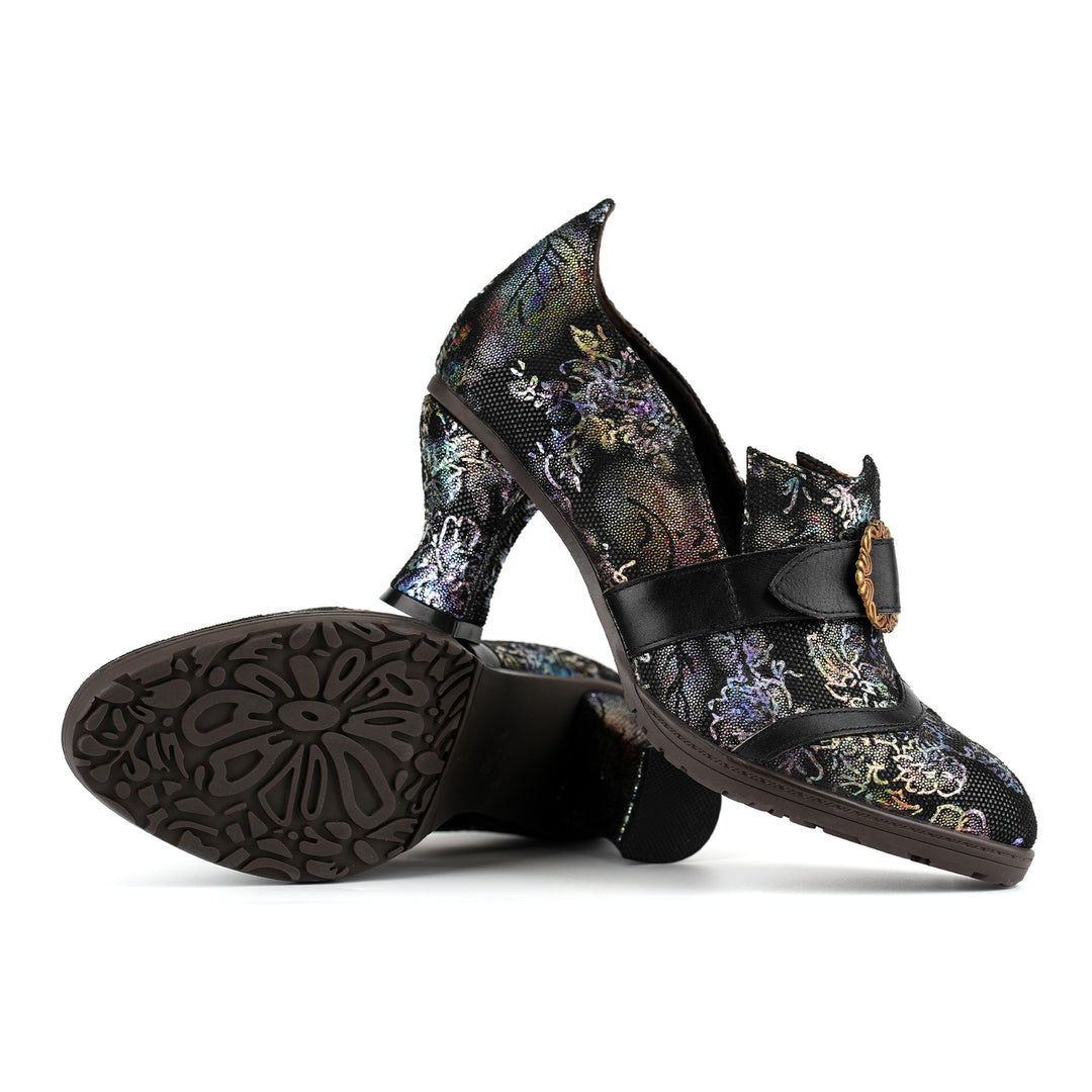 Pumps mit schillernder Eleganz und Schnalle