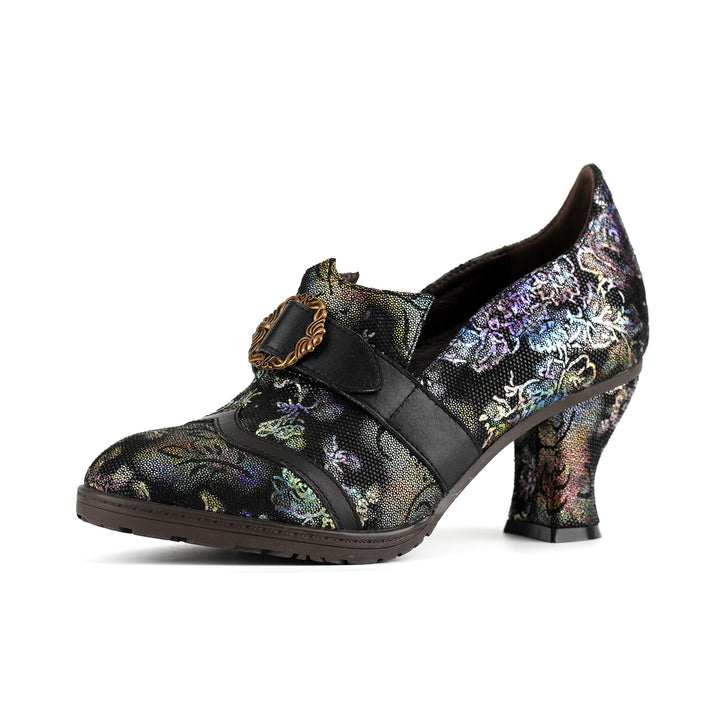 Pumps mit schillernder Eleganz und Schnalle