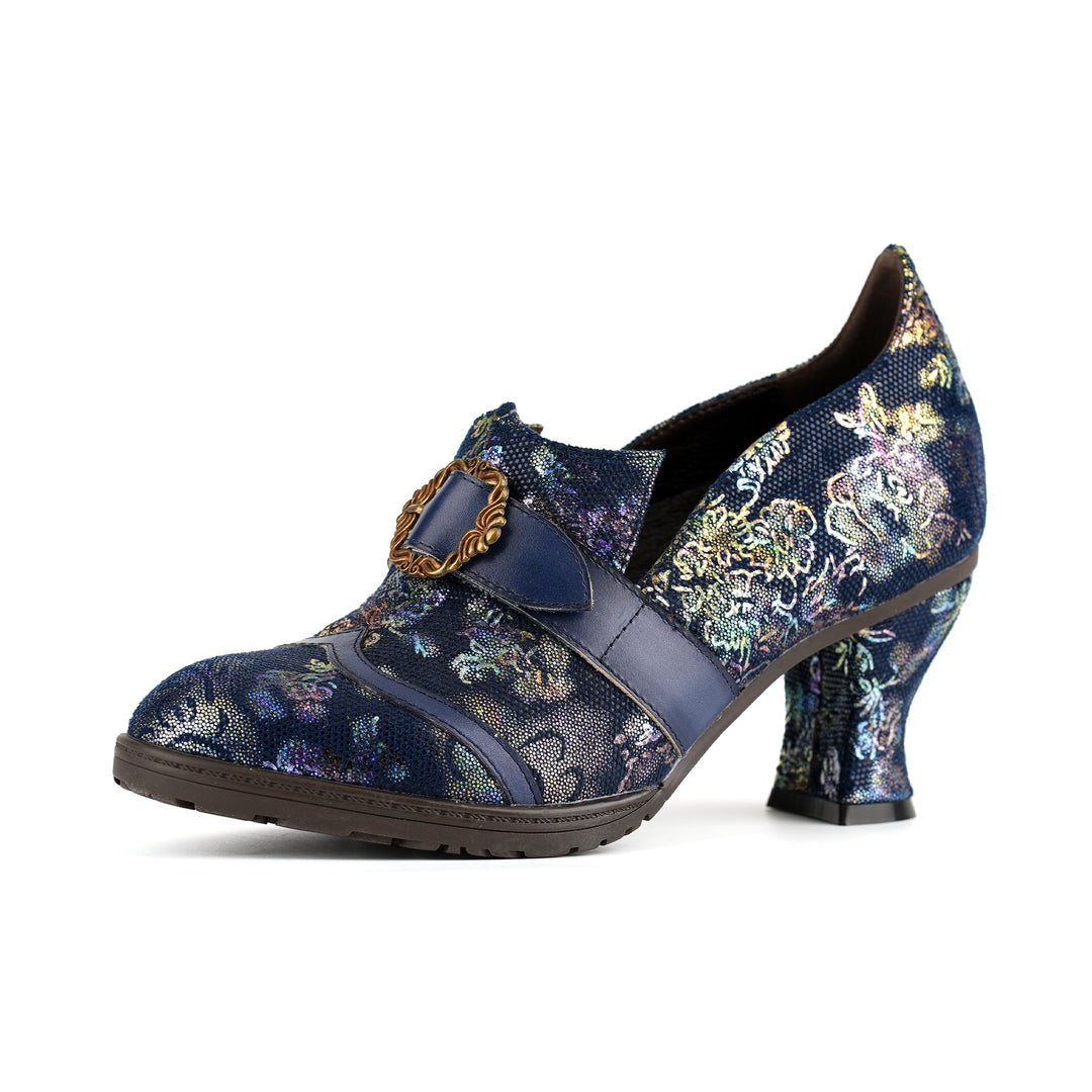 Pumps mit schillernder Eleganz und Schnalle