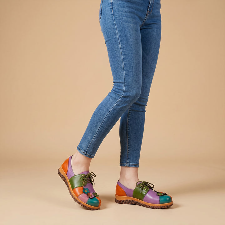 Zapatos planos con decoración floral en 3D de cuero multicolor