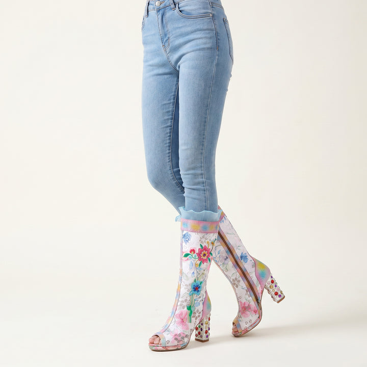 Bottes mi-mollet en dentelle brodée