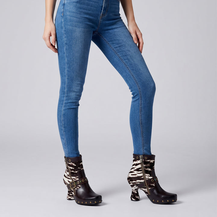 Botas de fivela de fivela de pele e couro retro