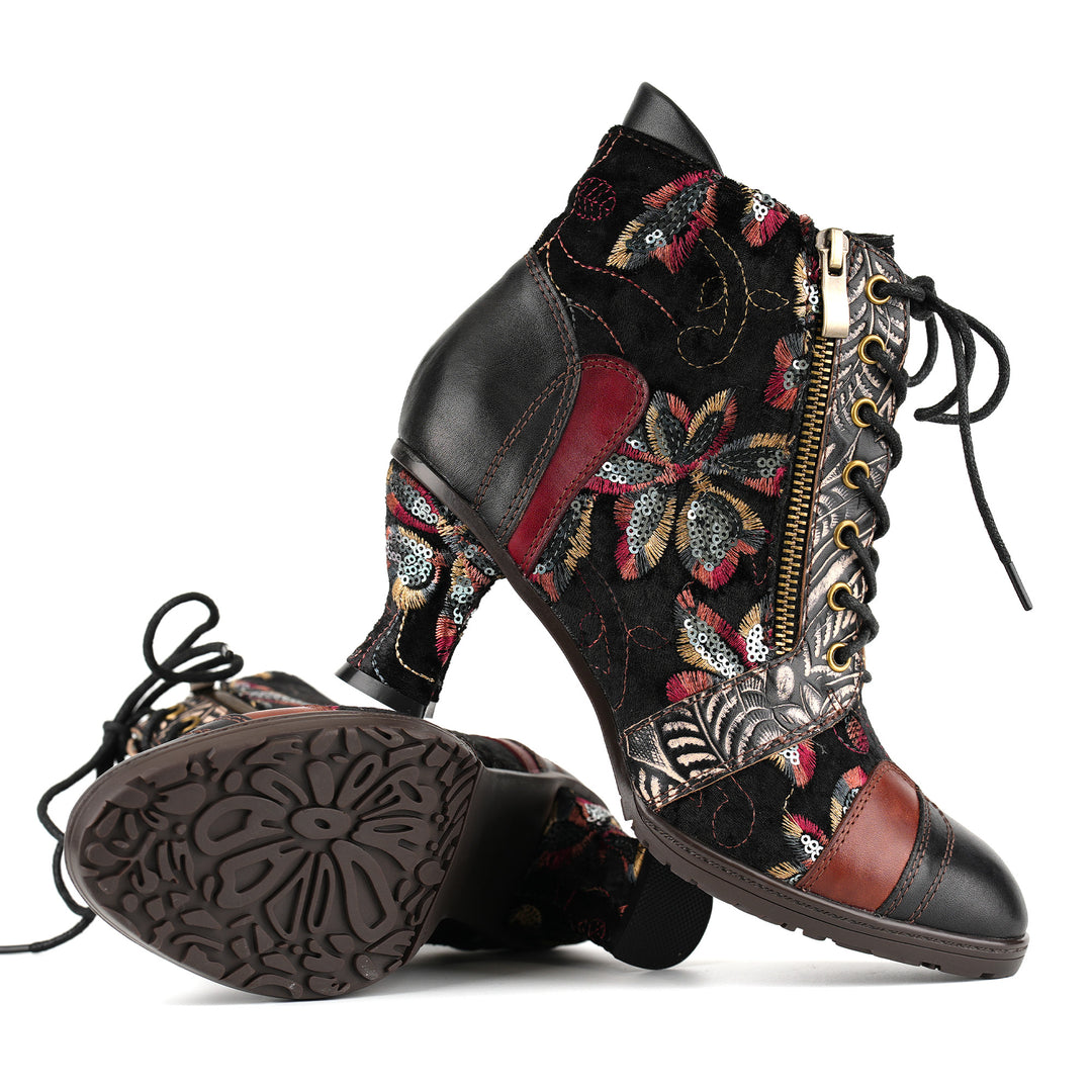 Botines de mariposa con cordones bordados