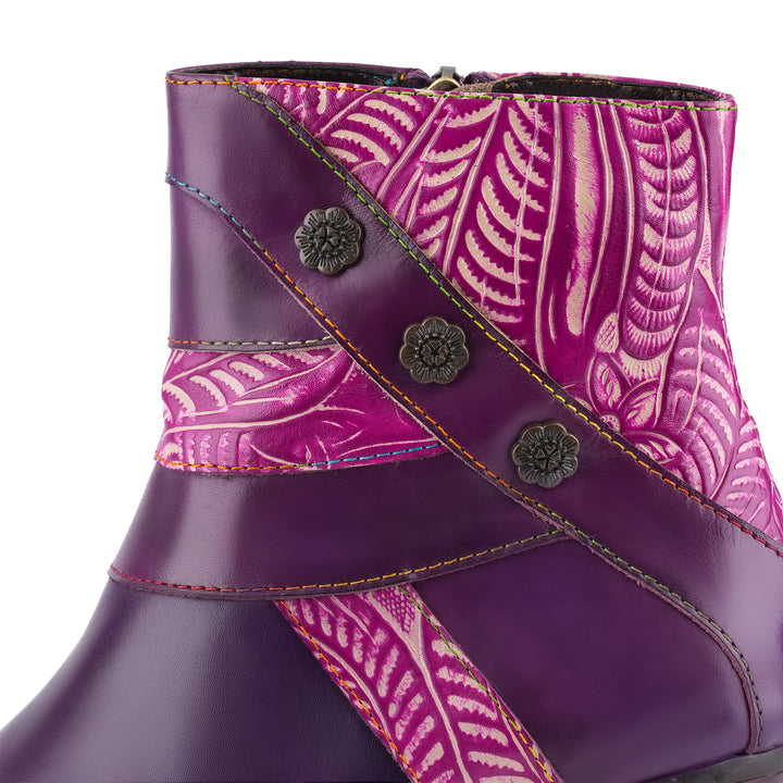 Vintage Leaf Pattern Leather Ankle Boots