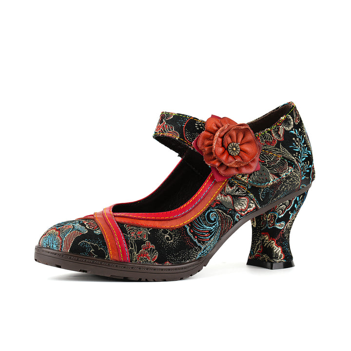 Blumenbestickte Mary-Jane-Pumps