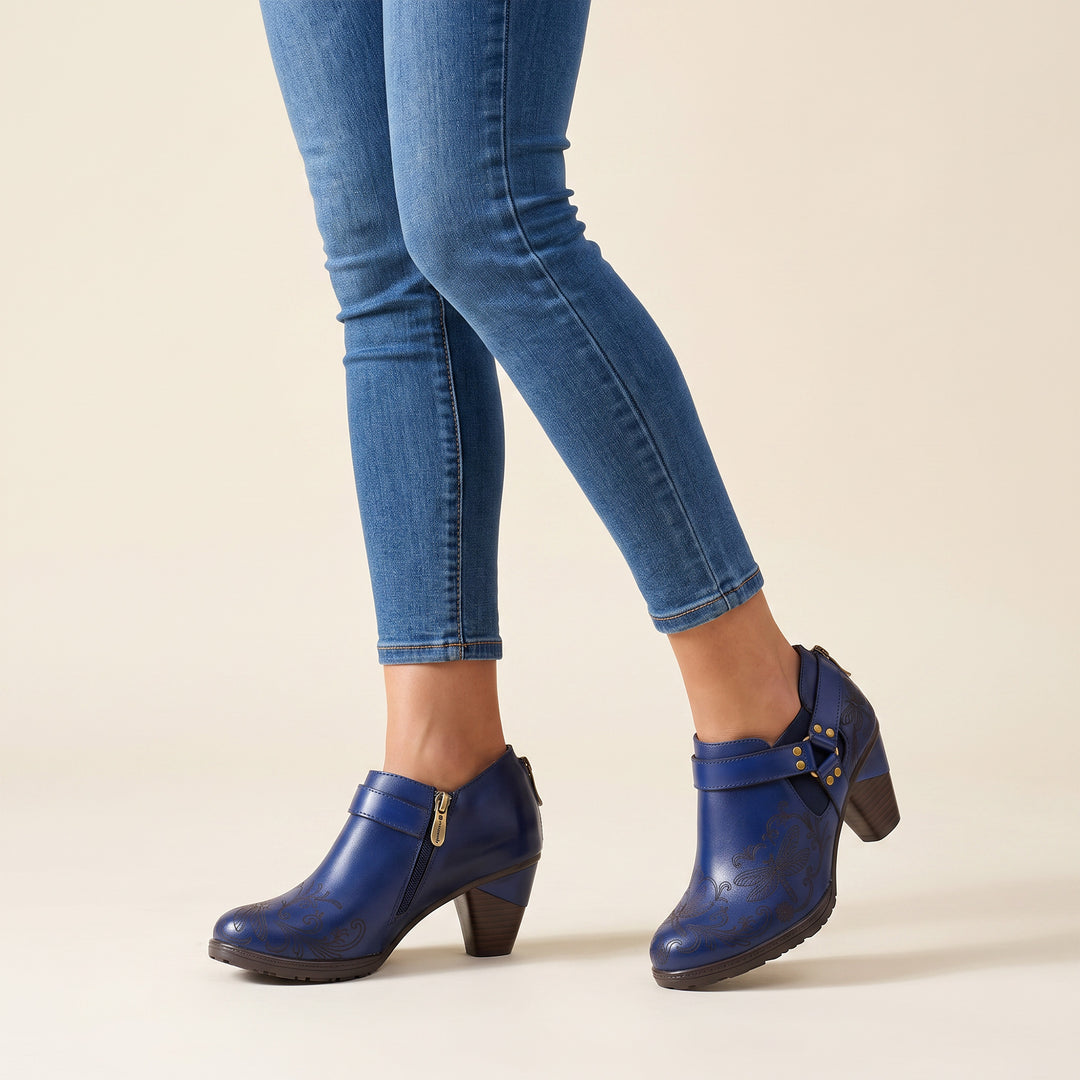 Vintage Leather Dragonfly Engraving Pumps