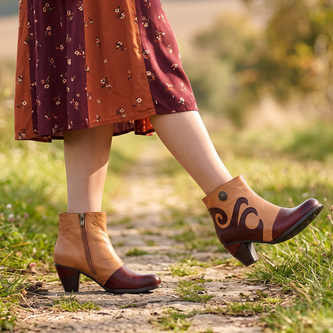 Stivaletti vintage in pelle con ricciolo bicolore