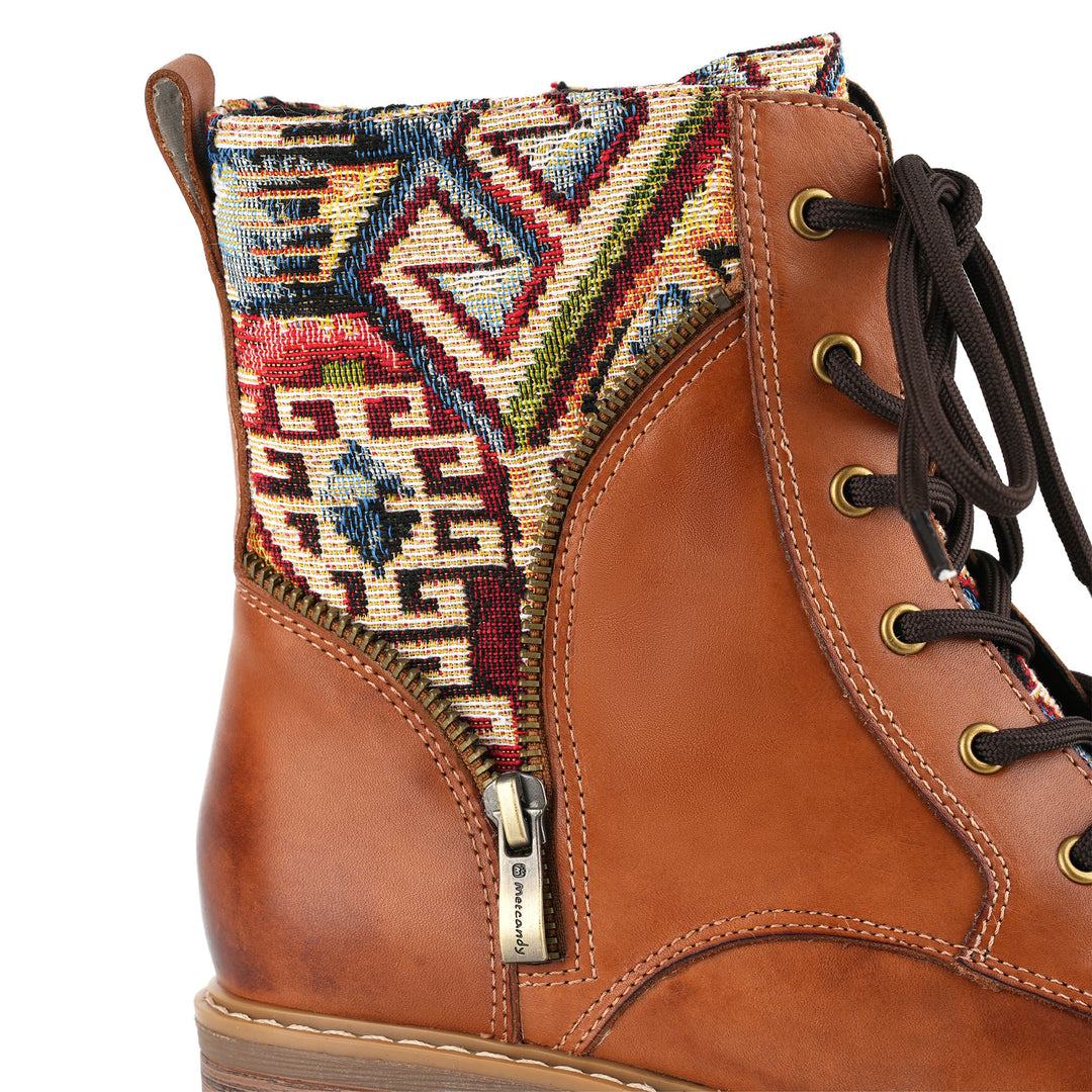 Handgefertigte Vintage-Stiefeletten mit Stammesmuster