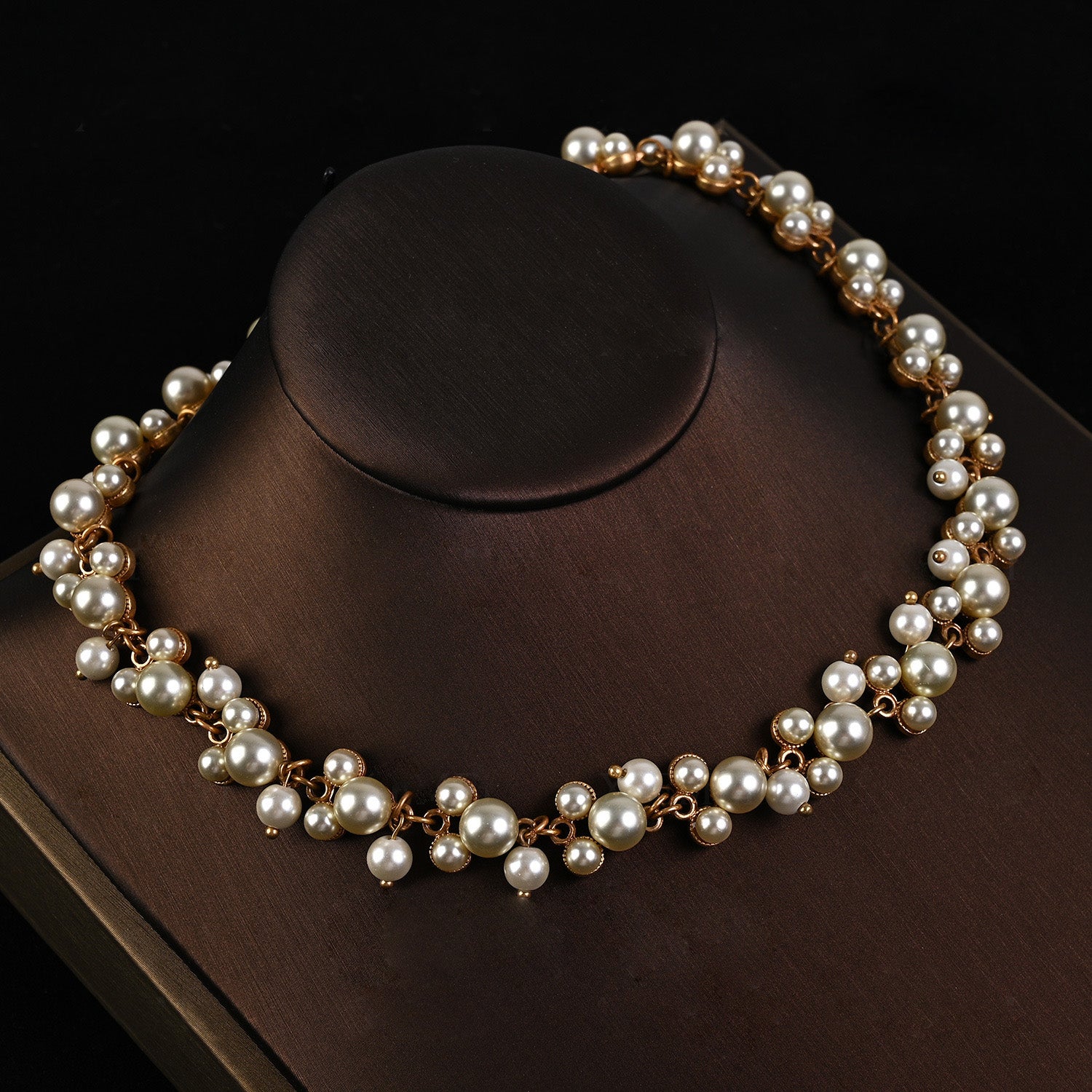 Exquisito collar de clavícula elegante