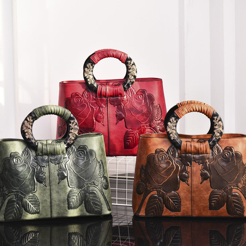 Borsa a tracolla di grande capacità con goffratura retrò