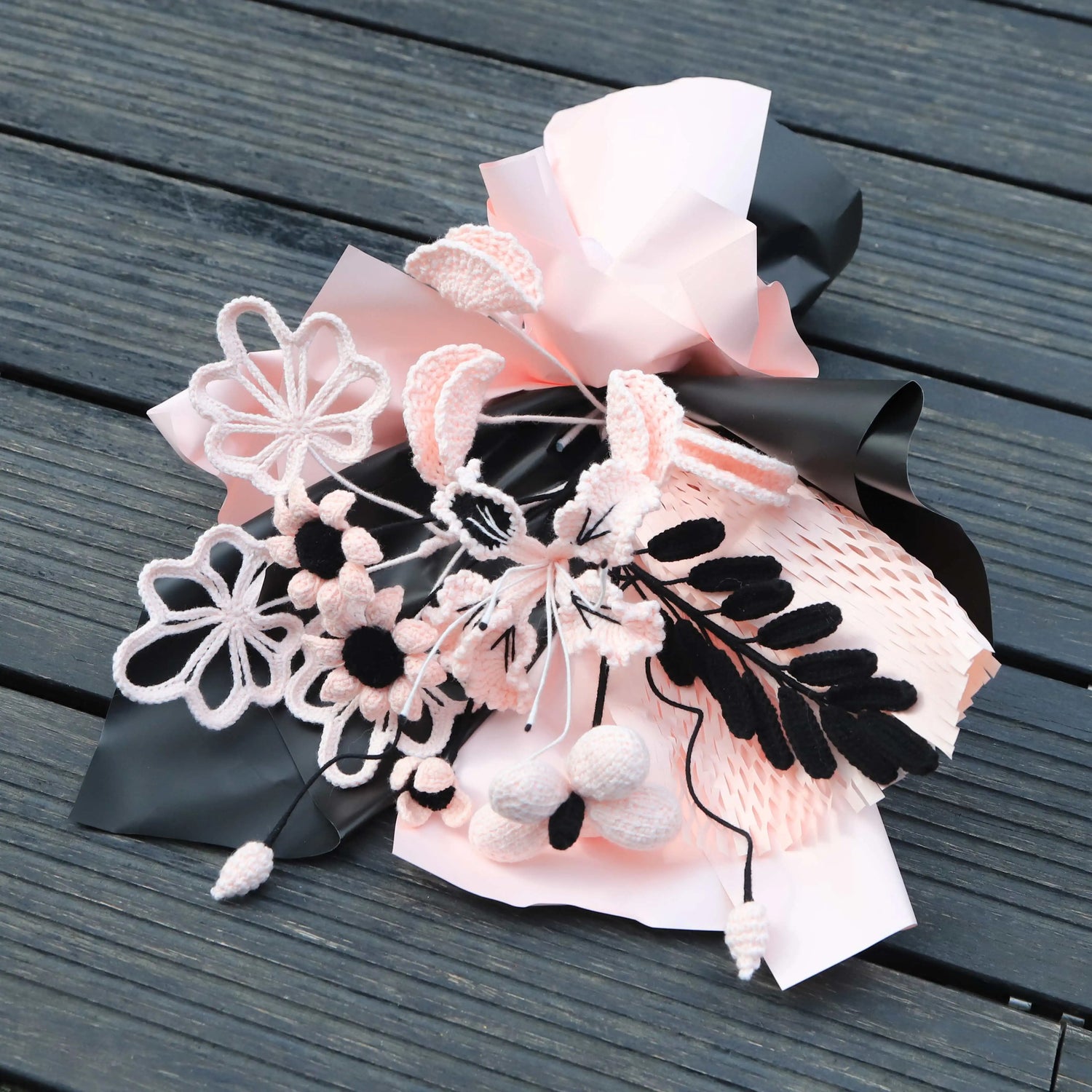 Handmade Knitted Mixed Handheld Bouquet