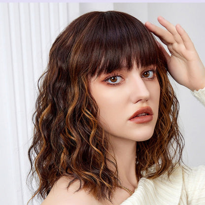 Fashionable Short Bob Curly Wig