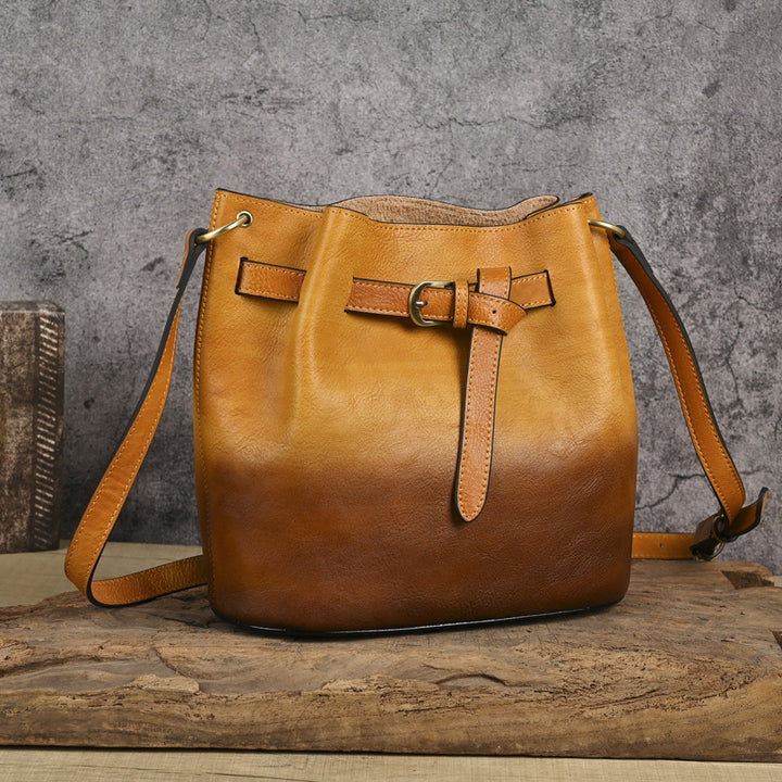 Bolso de hombro de color liso de piel de vaca hecho a mano