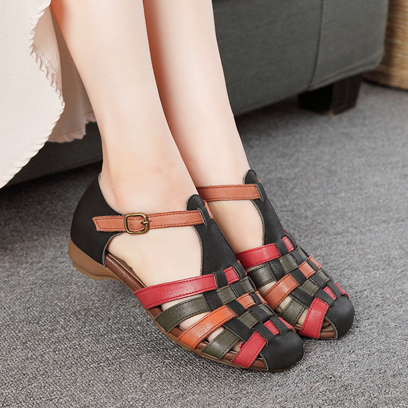 Flache Vintage-Sandalen aus gewebtem Leder mit T-Riemen