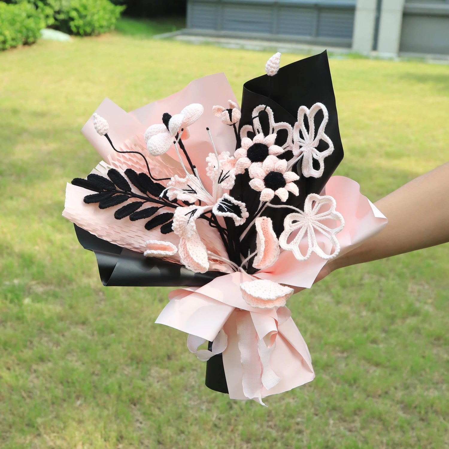 Handmade Knitted Mixed Handheld Bouquet