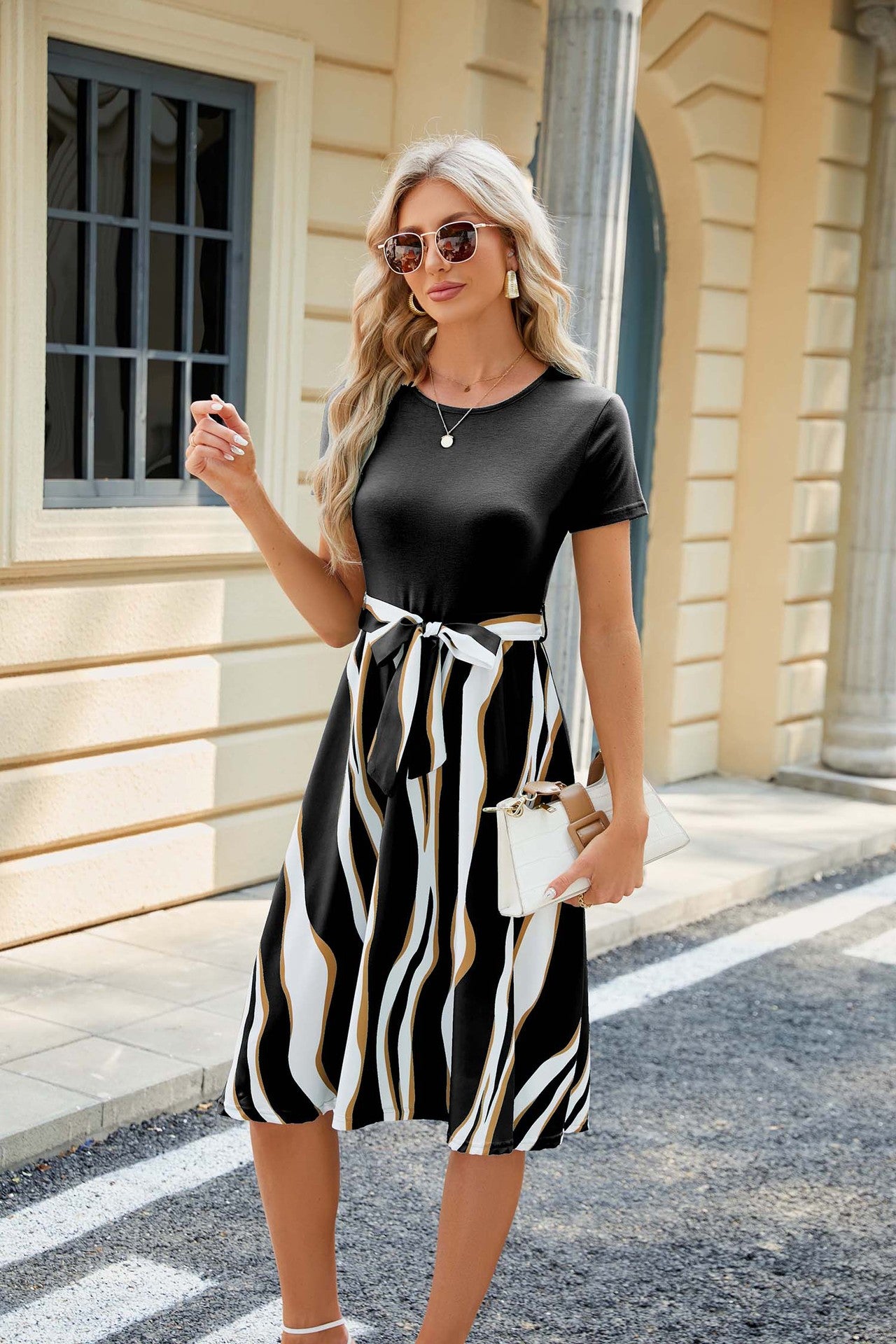 Round Neck Spliced Print Short Sleeve Swing Dress